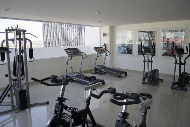 Hotel Wyndham Garden Guadalajara Acueducto Zapopan Zewnętrze zdjęcie
